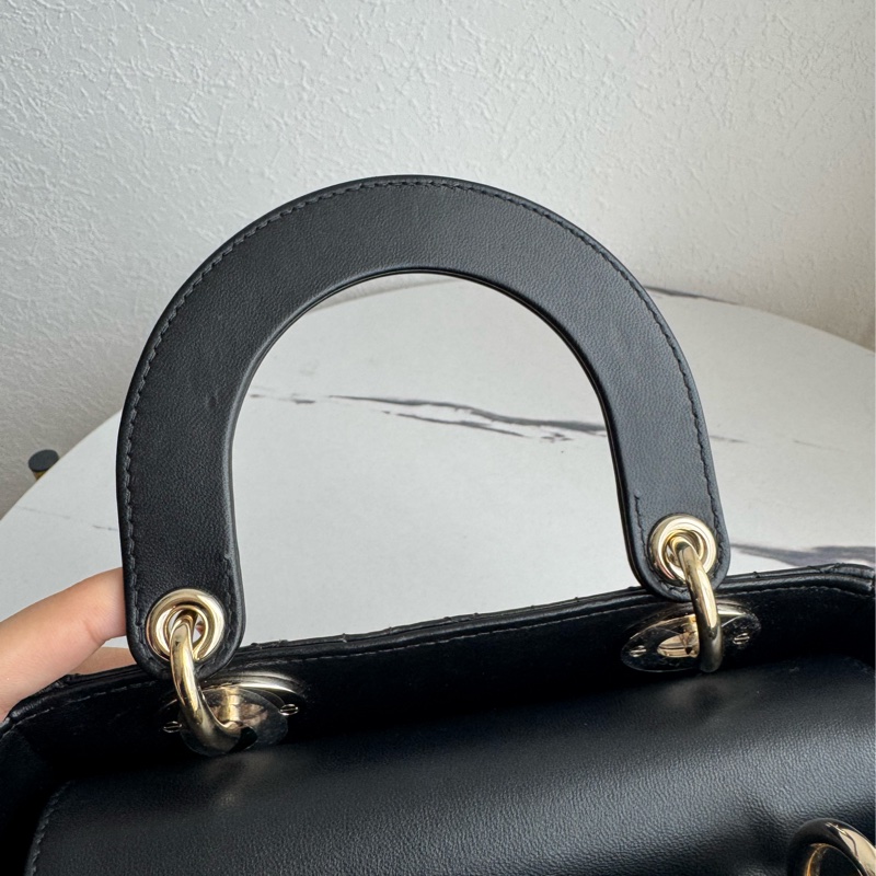 Dior黑羊皮金吊飾5格黛妃包-41