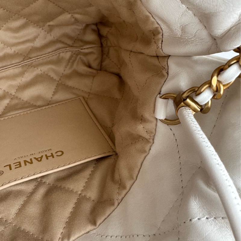 Chanel白色金字樣mini22bag-24