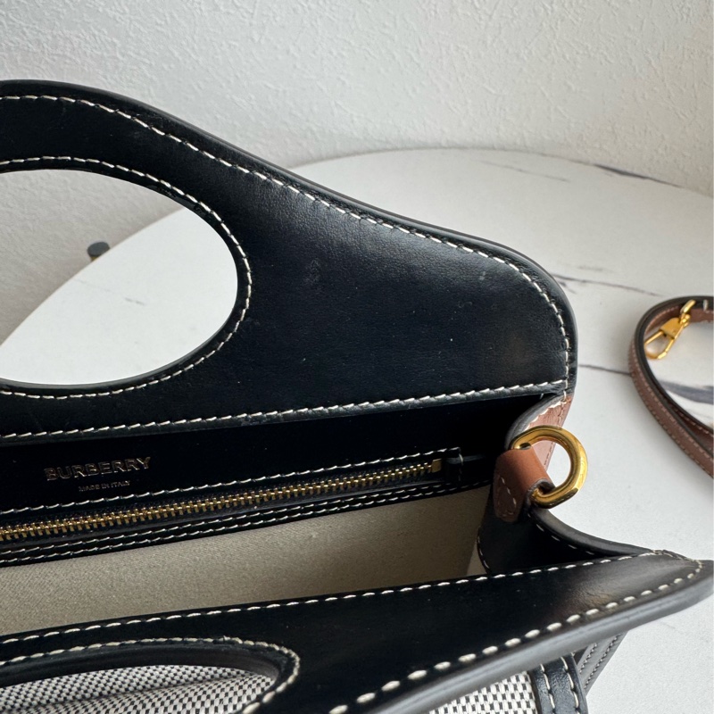 Burberry 黑皮革邊帆布手提兩用包-23