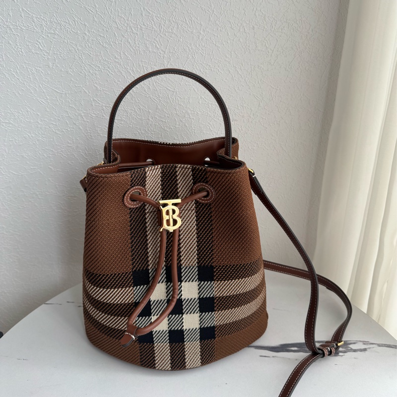 Burberry 棕色針織格紋手提兩用水桶包-0