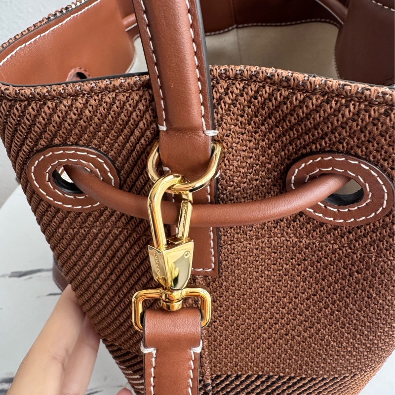 Burberry 棕色針織格紋手提兩用水桶包-41