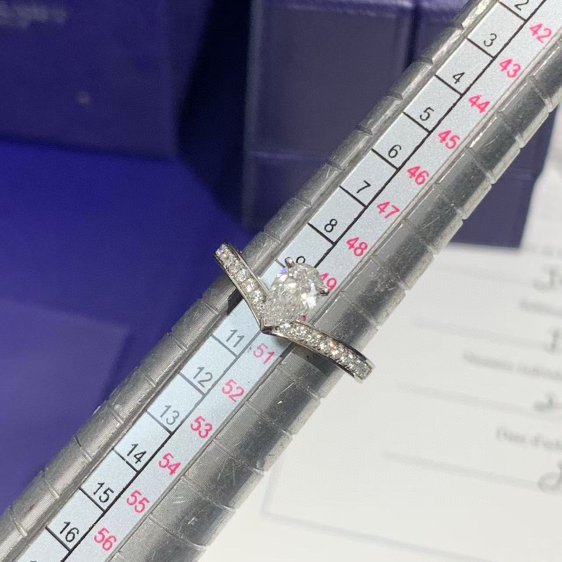 Chaumet尚美 Josephine Aigrette加冕·爱系列 白鹭冠冕 V字型水滴钻戒-7