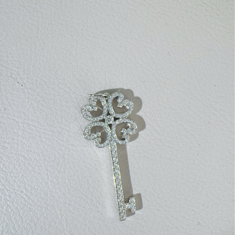 Tiffany蒂芙尼 keys系列 PT950铂金满钻四叶草爱心钥匙吊坠-5