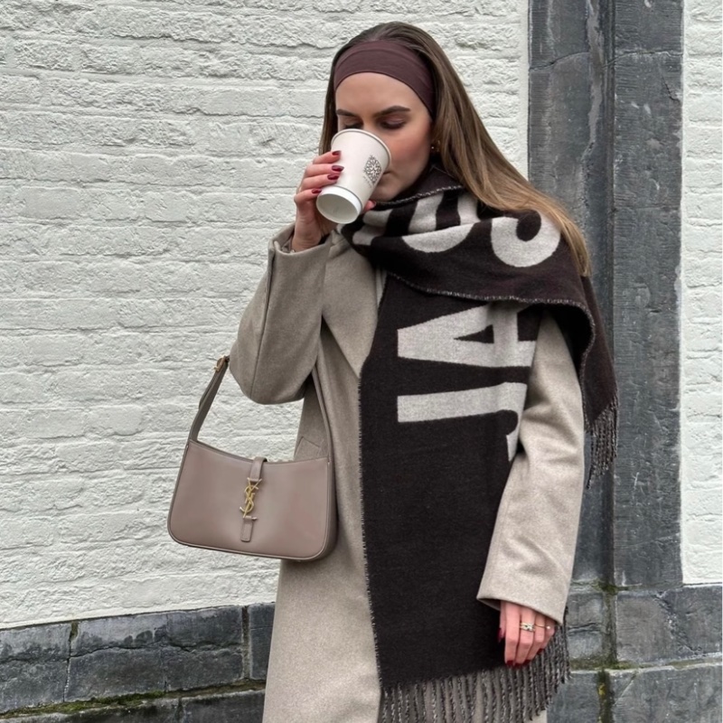 Jacquemus 標誌提花流蘇邊圍巾-5