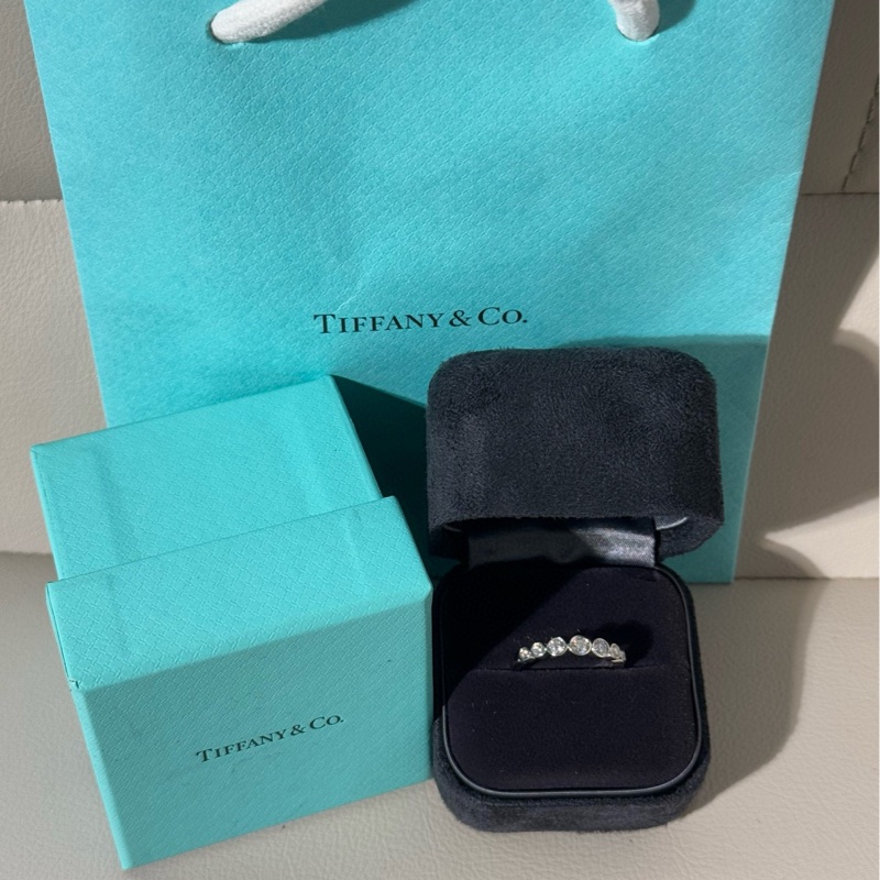 Tiffany蒂芙尼 Jazz系列 PT950铂金圆形排钻戒指-0