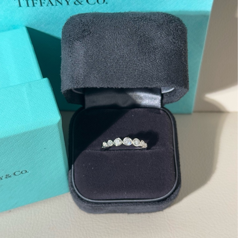 Tiffany蒂芙尼 Jazz系列 PT950铂金圆形排钻戒指-1