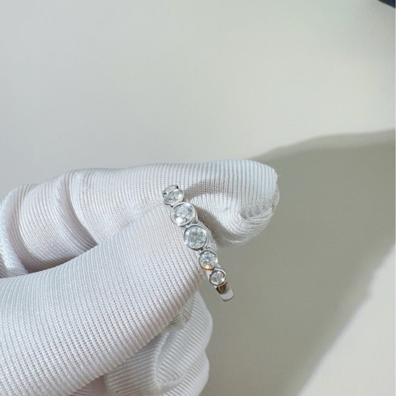 Tiffany蒂芙尼 Jazz系列 PT950铂金圆形排钻戒指-6