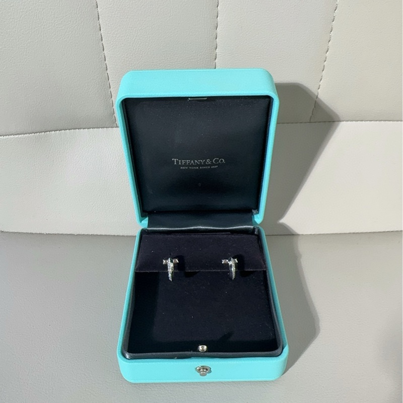 Tiffany蒂芙尼 T系列 18K白金镶钻T1圈形耳环-0