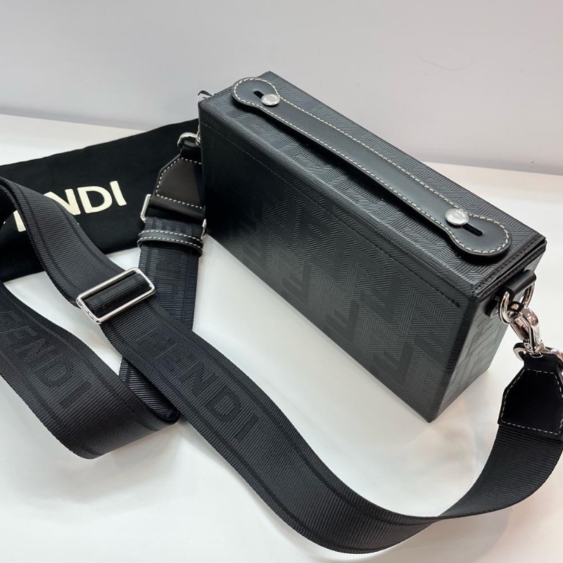 Fendi Baguette trunk bag-2