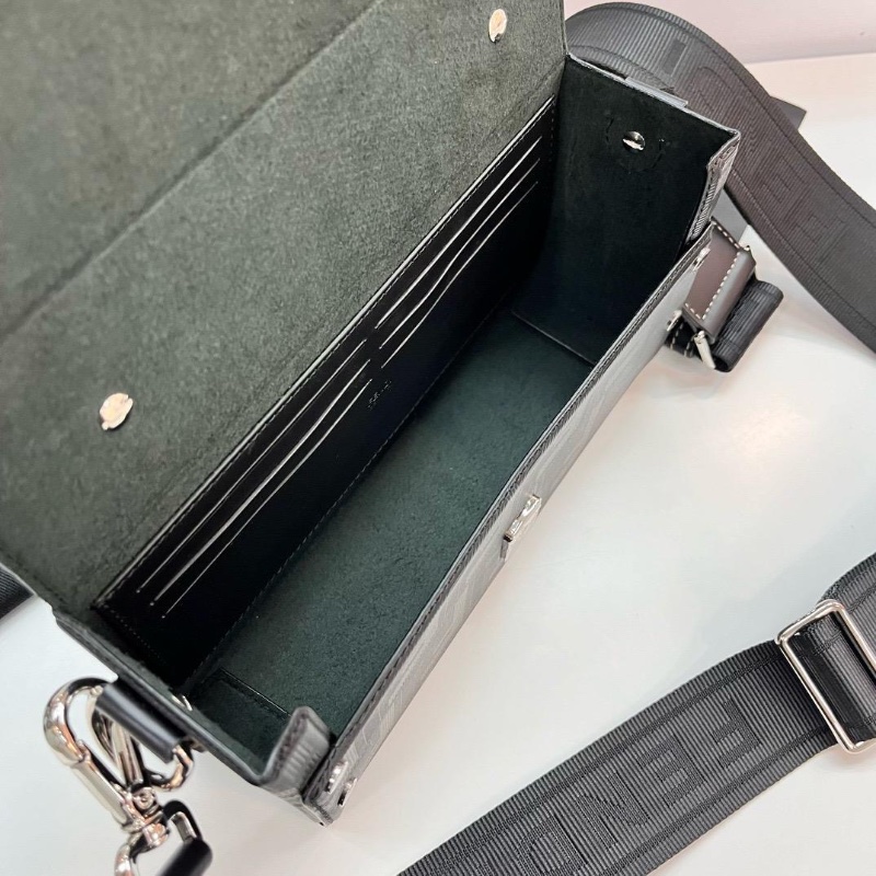 Fendi Baguette trunk bag-4