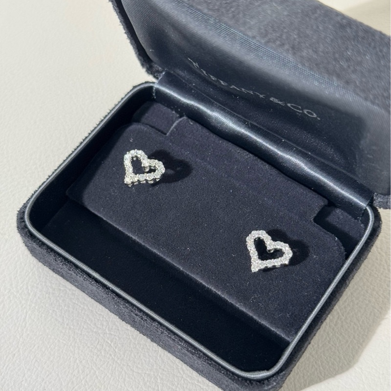 Tiffany蒂芙尼 Hearts系列 Pt950铂金满钻爱心耳钉-3