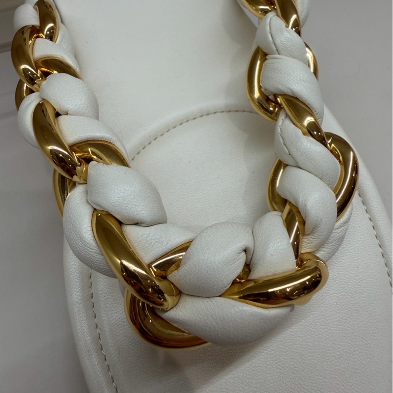 BV 白色編織人字拖 38.5號 全新品-5