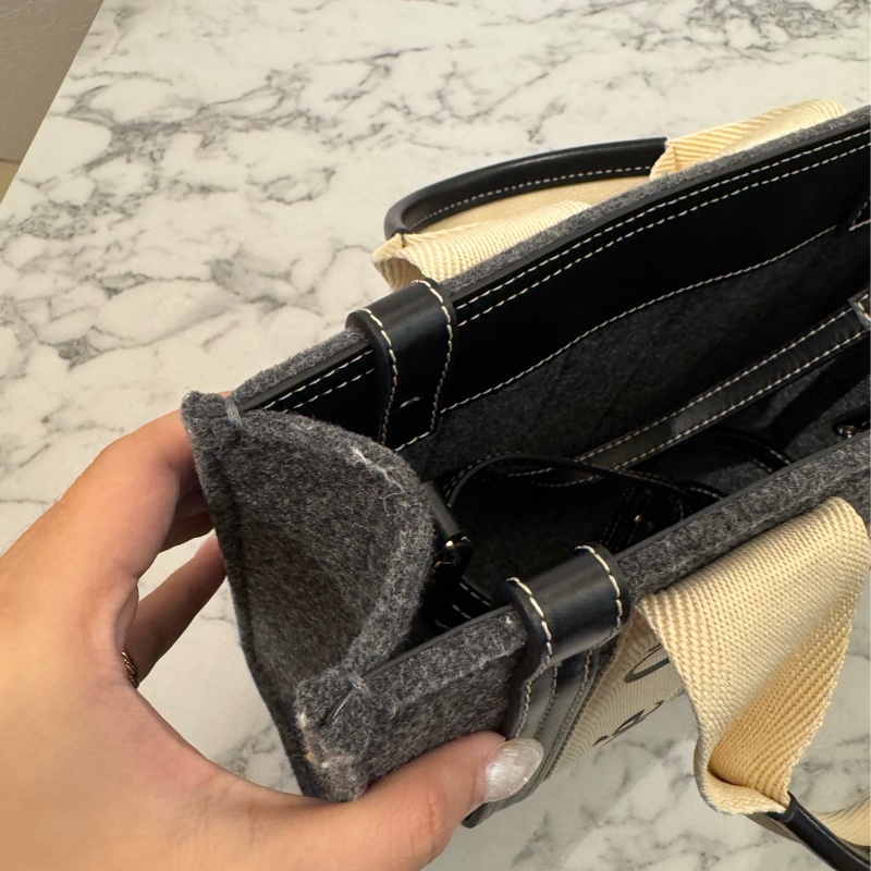 chloe灰色毛絨woody手提斜背包-18