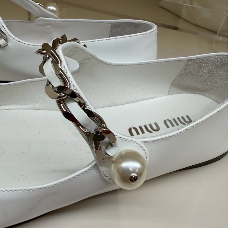 Miu Miu 白色黑方頭娃娃鞋 37.5號-3