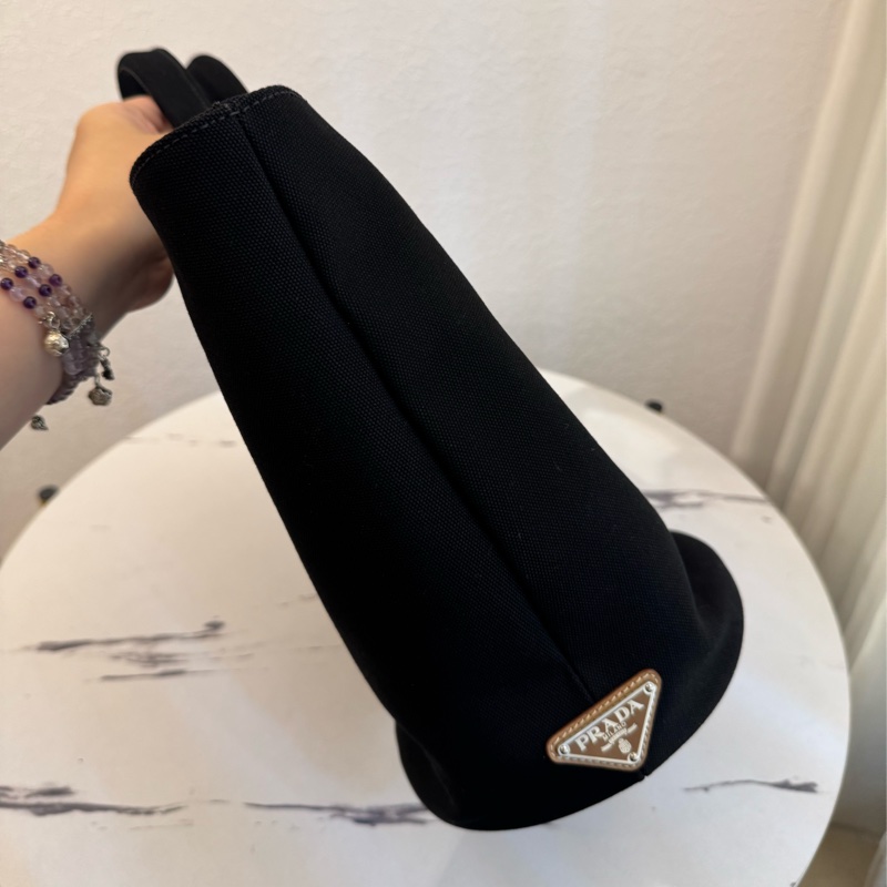 prada黑色布面白logo手提兩用包-2