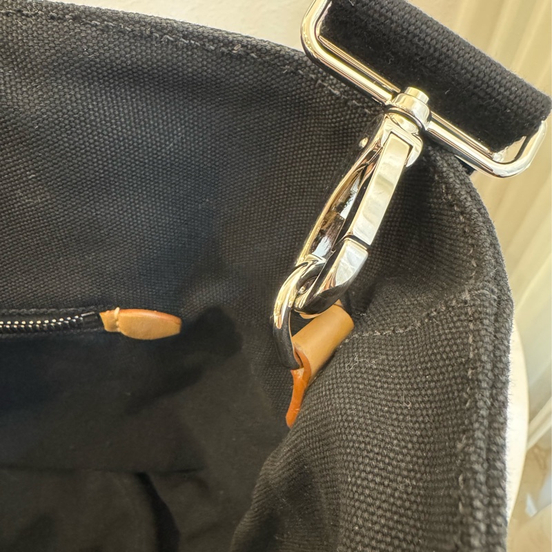 prada黑色布面白logo手提兩用包-23