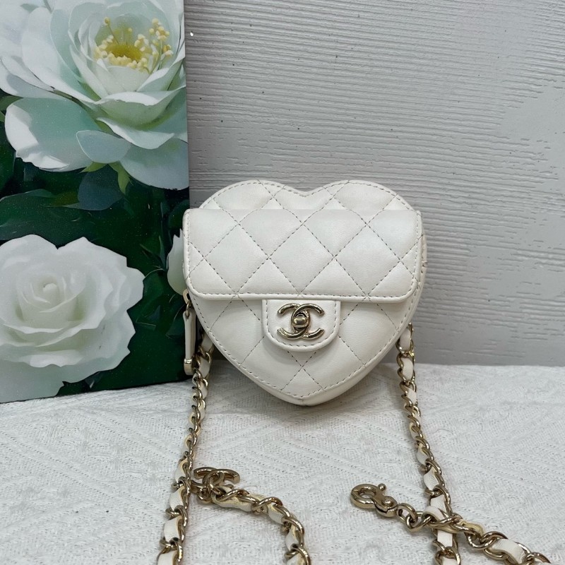 Chanel 22S 愛心腰包白金羊皮斜背包肩背包-0