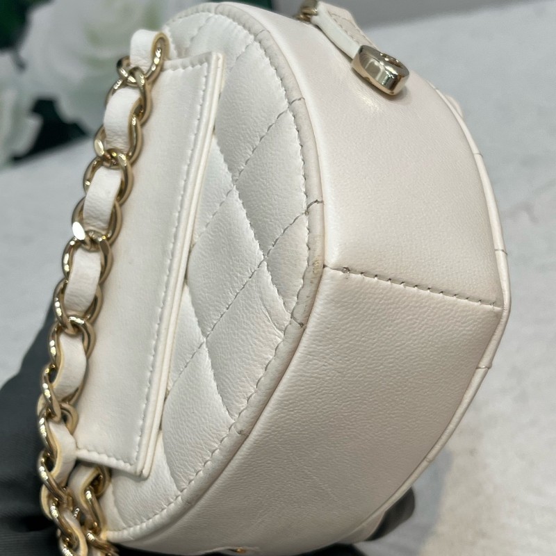 Chanel 22S 愛心腰包白金羊皮斜背包肩背包-7