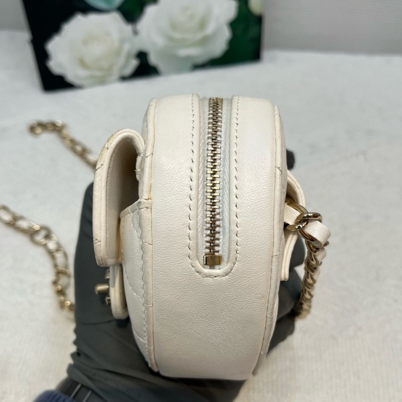 Chanel 22S 愛心腰包白金羊皮斜背包肩背包-13