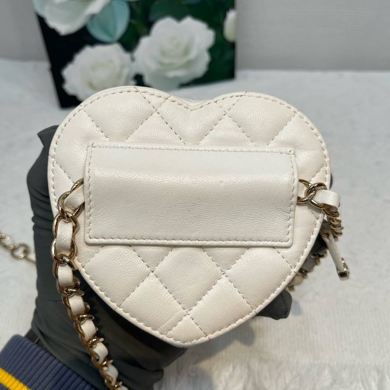 Chanel 22S 愛心腰包白金羊皮斜背包肩背包-14