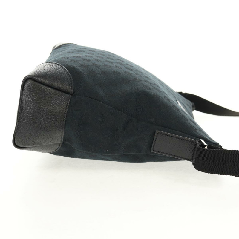 【日本直送】GUCCI GG帆布肩背包 黑色 銀色 110054 正品 am9428V-3