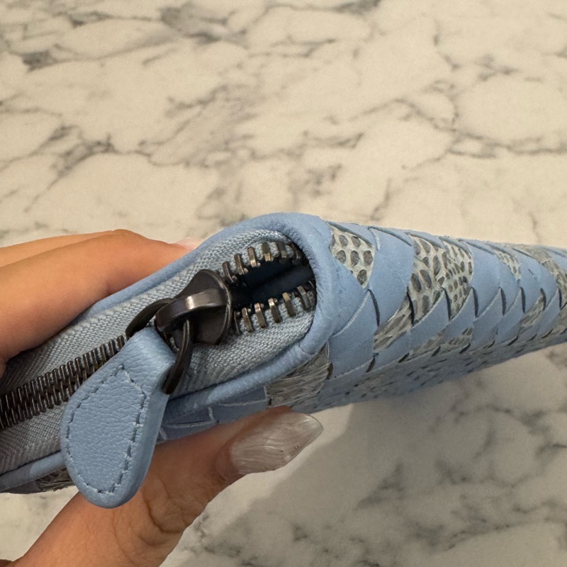 BV水藍色蛇皮ㄇ拉長夾-6