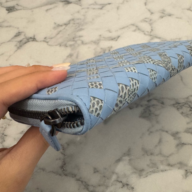 BV水藍色蛇皮ㄇ拉長夾-9