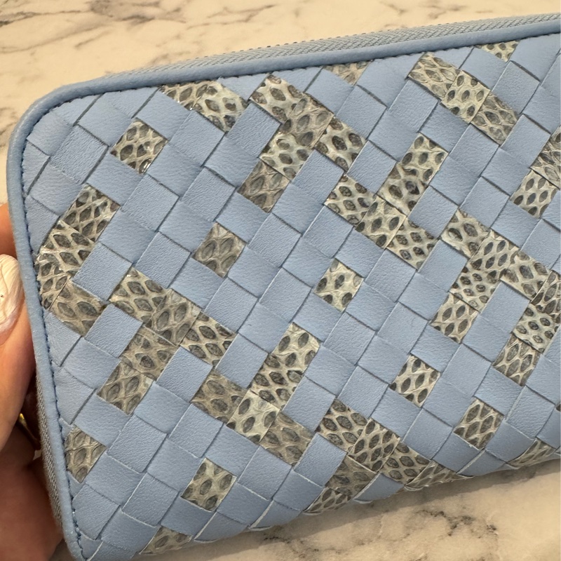 BV水藍色蛇皮ㄇ拉長夾-13