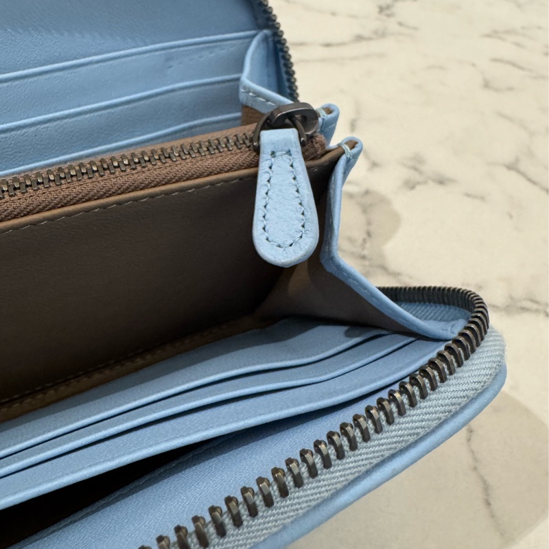 BV水藍色蛇皮ㄇ拉長夾-37