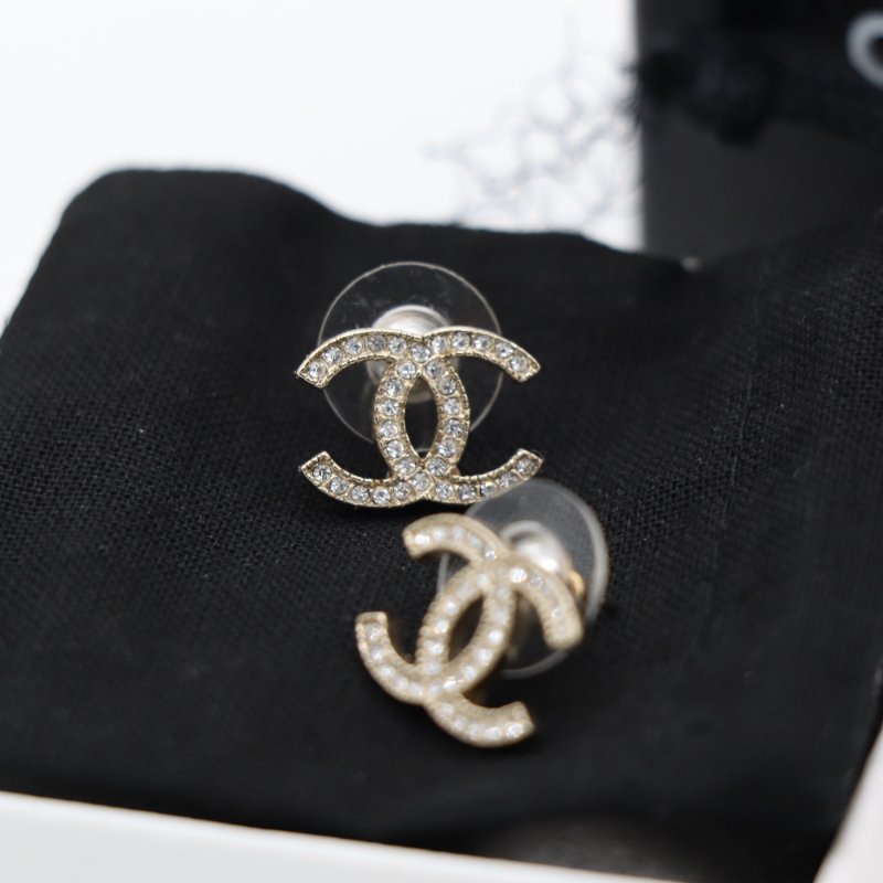 Chanel 香奈兒 經典 CC Logo 水鑽 淡金色 耳環-5
