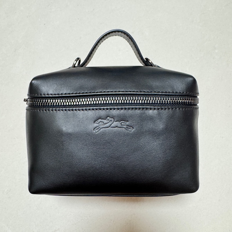 Longchamp斜背化妝包-1