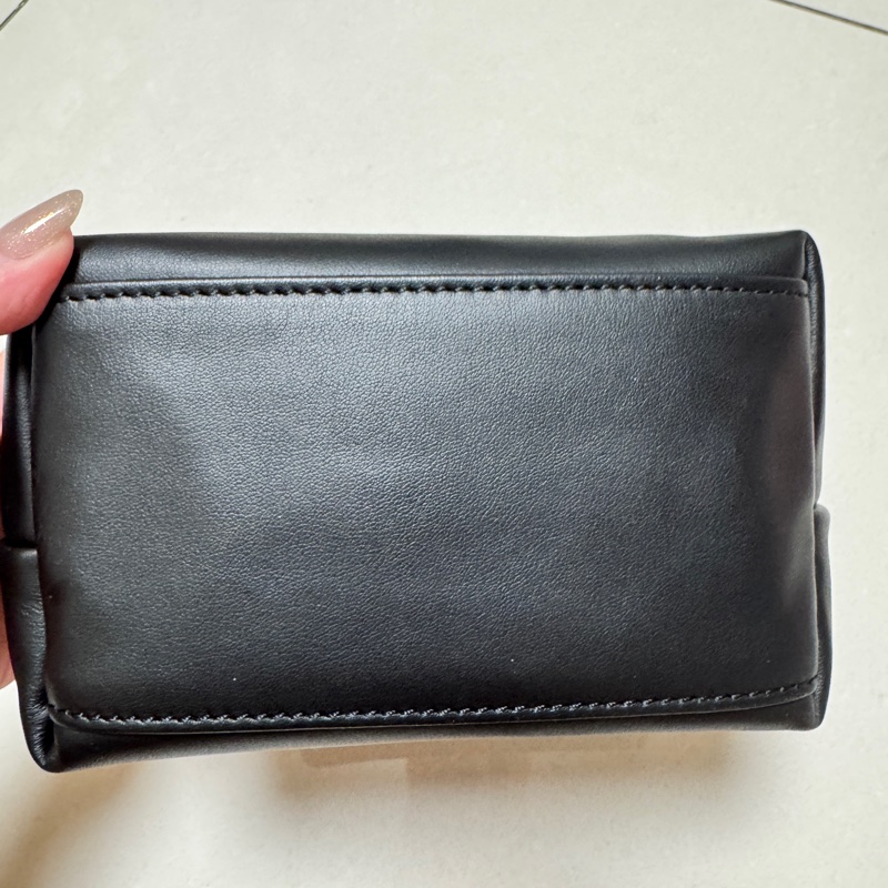 Longchamp斜背化妝包-2