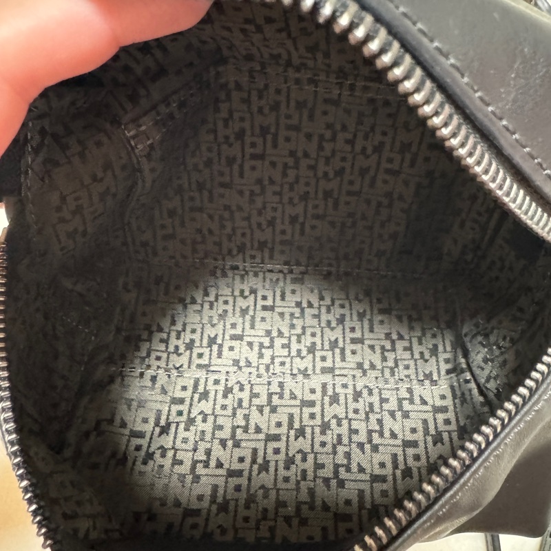 Longchamp斜背化妝包-5