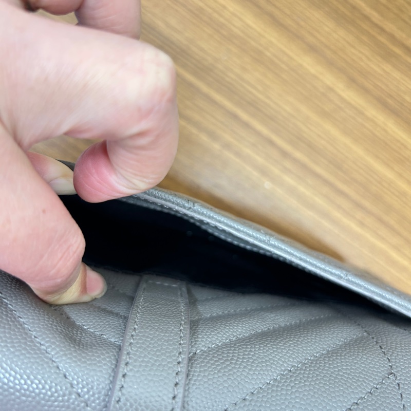 Saint Laurent粒面絎縫小牛皮中型信封袋 YSL ENVELOPE-12