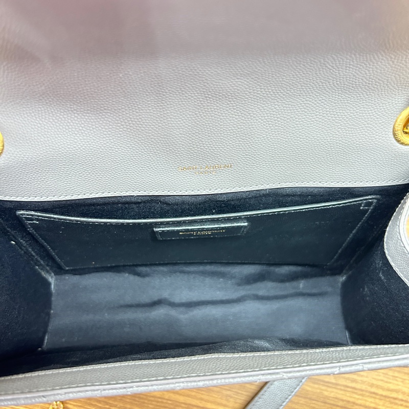 Saint Laurent粒面絎縫小牛皮中型信封袋 YSL ENVELOPE-13