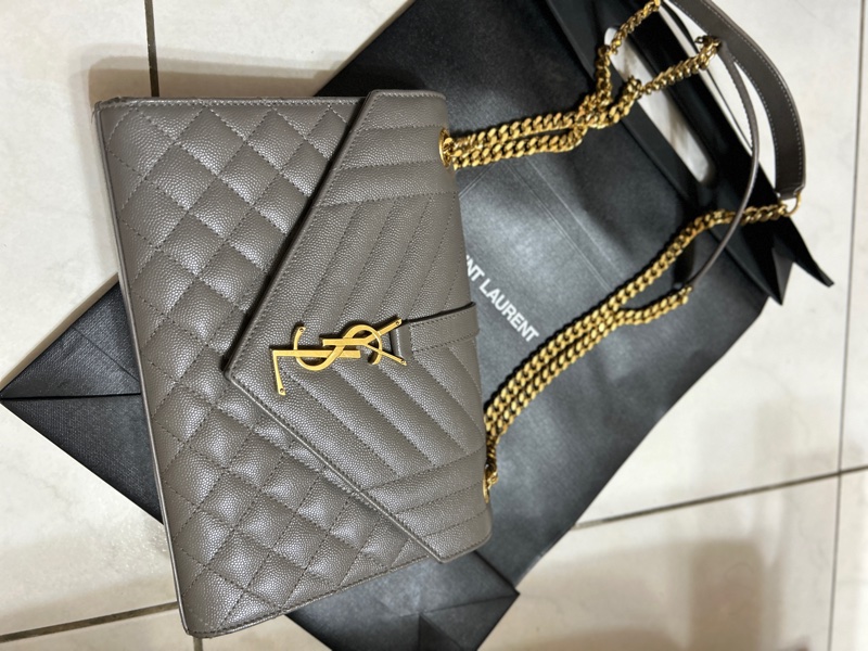 Saint Laurent粒面絎縫小牛皮中型信封袋 YSL ENVELOPE-16