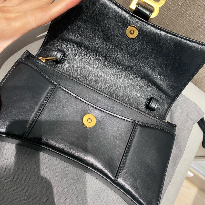 BALENCIAGA Hourglass B字鍊帶手拿/斜背沙漏包-17