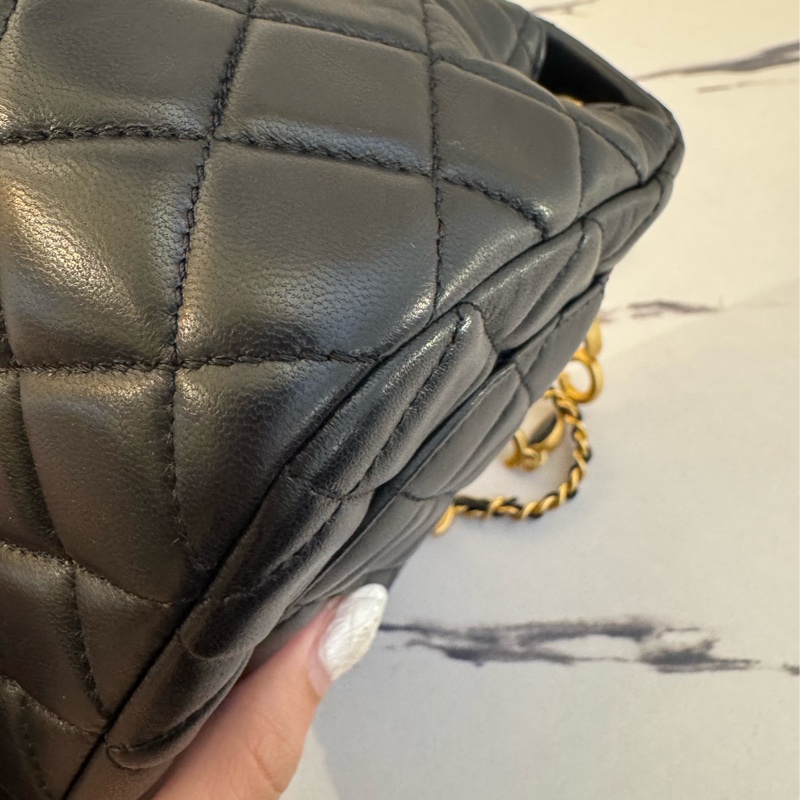 Chanel黑菱格金雙C coco愛心鏈口蓋包-13