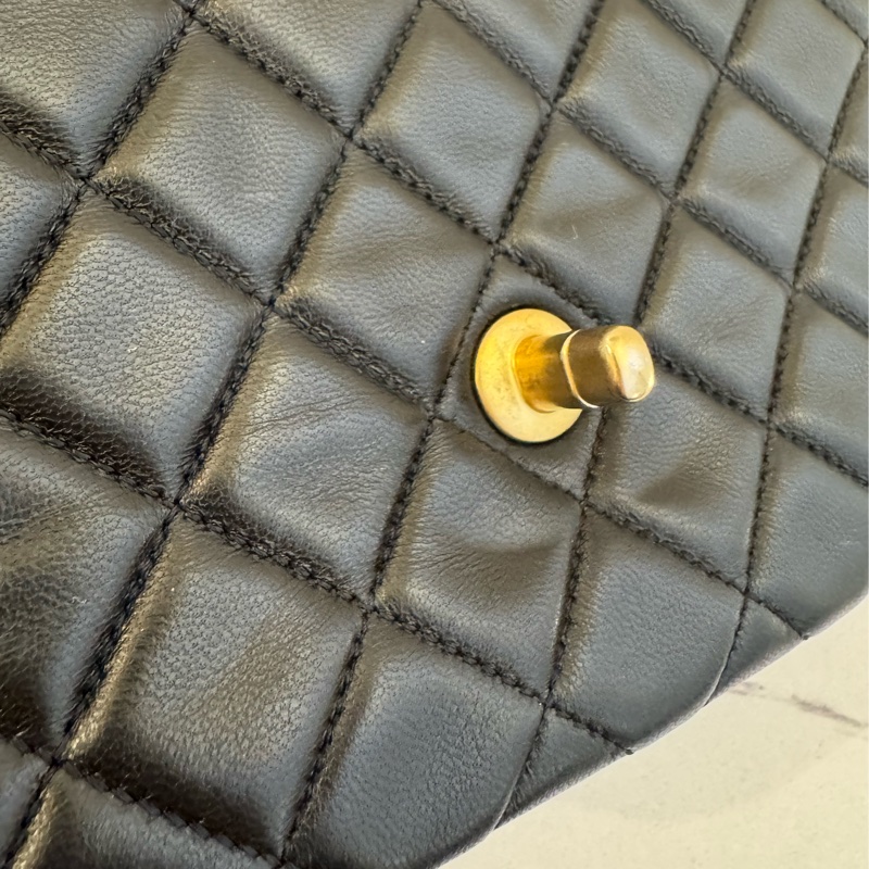 Chanel黑菱格金雙C coco愛心鏈口蓋包-27