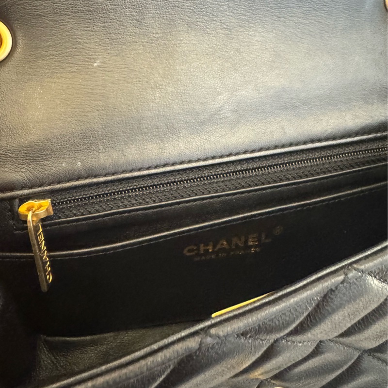 Chanel黑菱格金雙C coco愛心鏈口蓋包-33