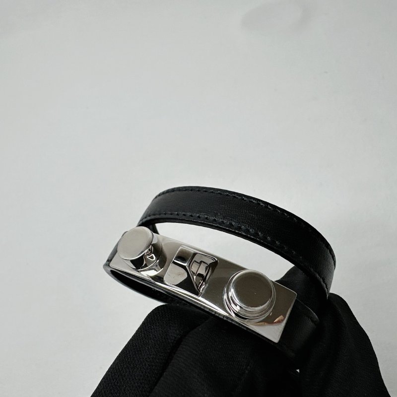 YSL 雙鉚釘黑色皮革手鍊-3