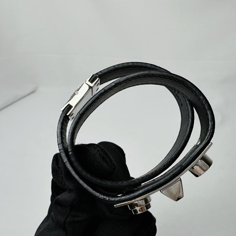 YSL 雙鉚釘黑色皮革手鍊-8