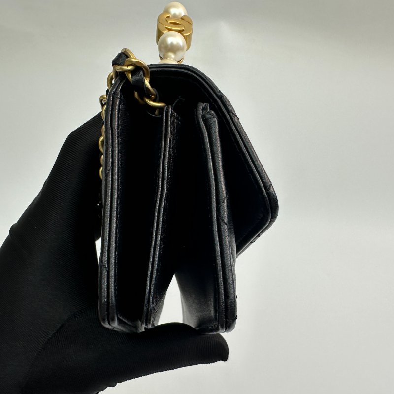 香奈兒經典斜背包,珍珠手柄,羊皮方形零錢包,小號-3