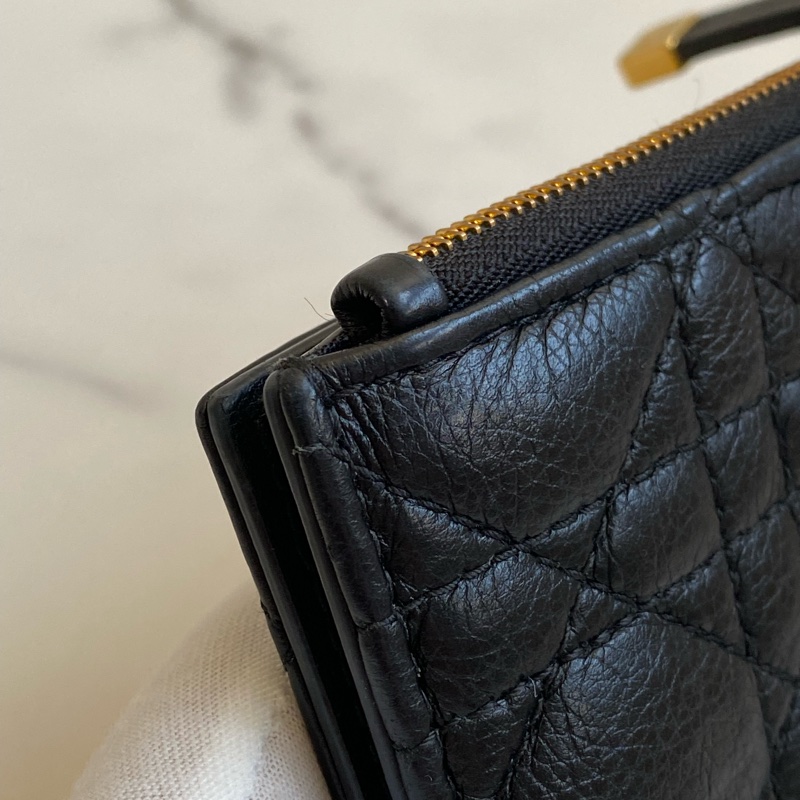 💯 Dior 對開短夾 黑金款 泰國購買證明-12