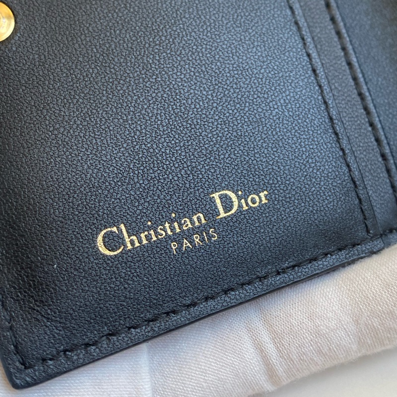 💯 Dior 對開短夾 黑金款 泰國購買證明-17