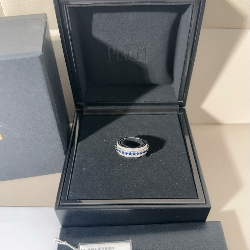 Piaget伯爵 Possession时来运转系列 三排满钻蓝宝石戒指-2