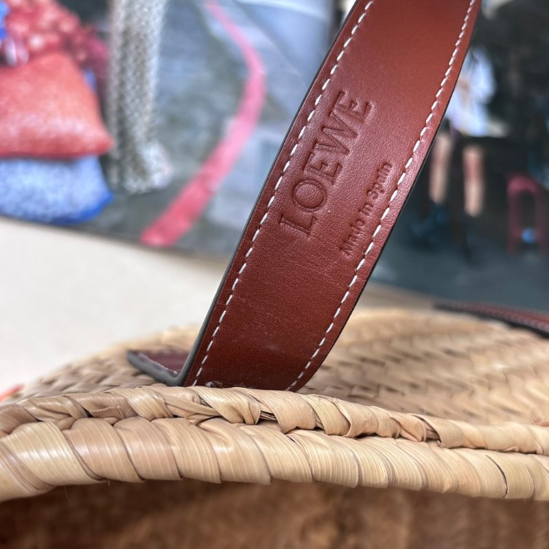 ::LOEWE:: 羅威 新款Basket 編織花朵毛線貼皮革拉菲草藤編 肩背包 托特包 手提包 沙灘包-18
