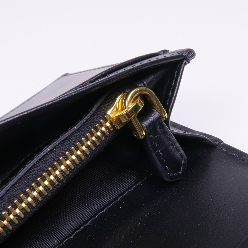 PRADA 牛皮皮革Long Wallet金扣長錢包-10