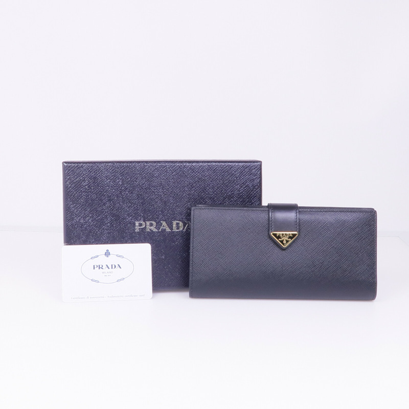 PRADA 牛皮皮革Long Wallet金扣長錢包-17
