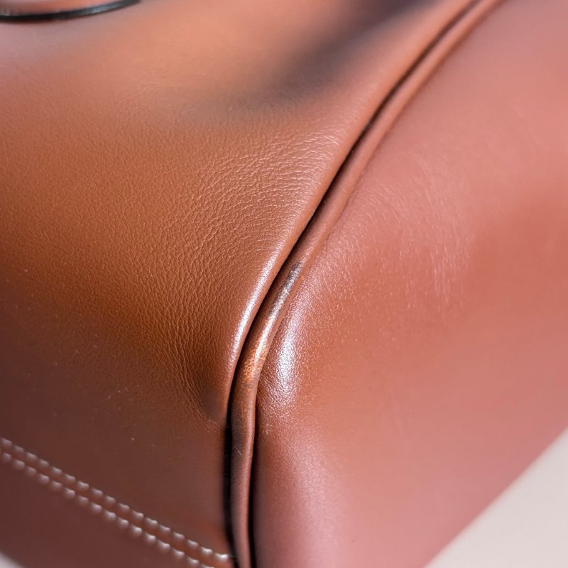 ::CELINE:: Cuir Triomphe 浮雕經典LOGO Cabas 小號抽繩包 手提包 斜背包-2